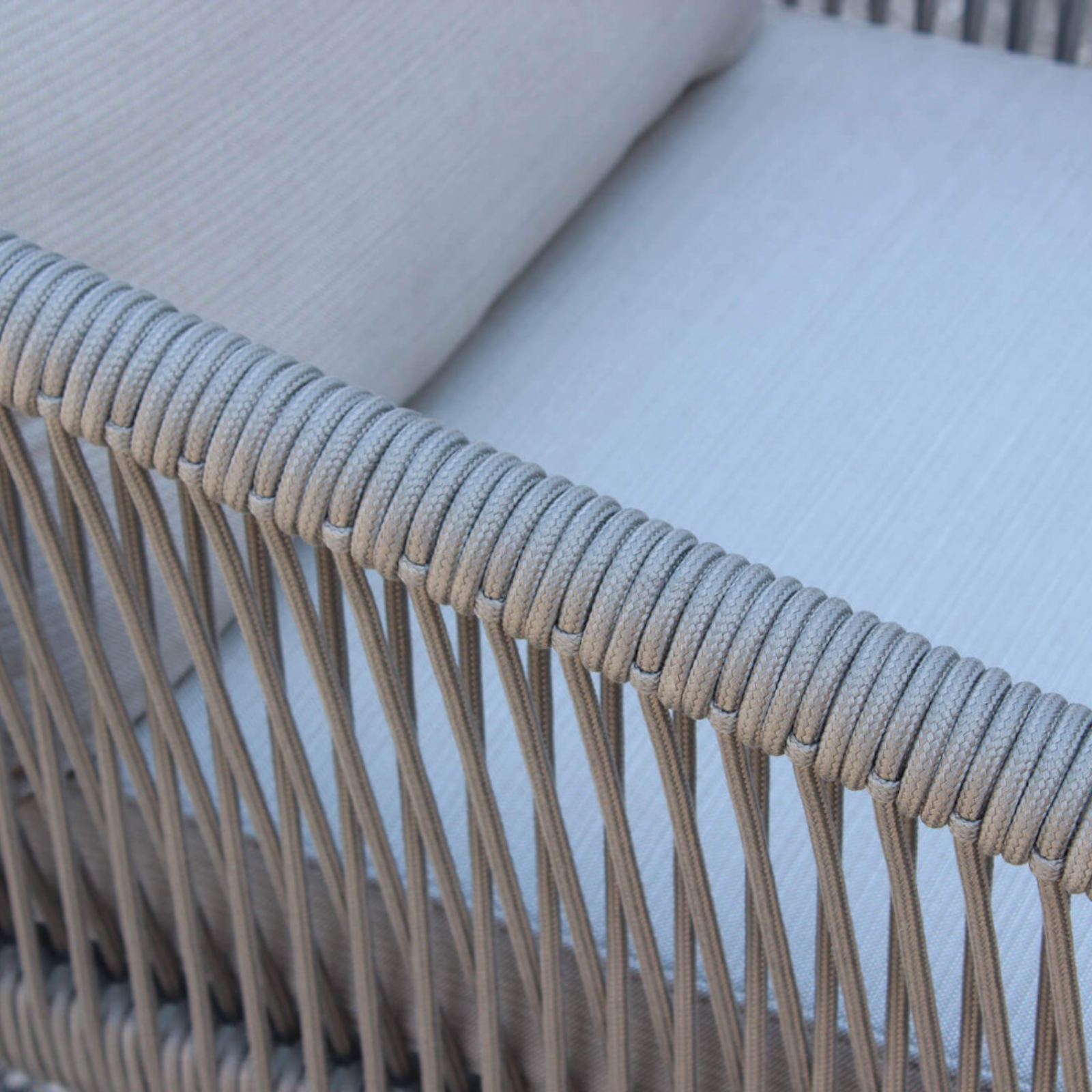 Salottino da esterno struttura in alluminio grigio schienale e braccioli in corda - Mumbai