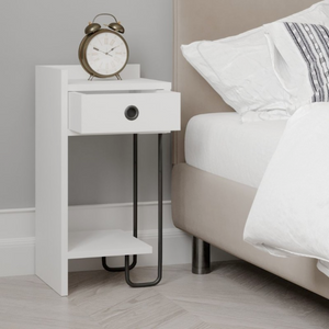 Comodino in legno "Siriu" bianco con 1 cassetto e 1 ripiani inferiore gambe in metallo
