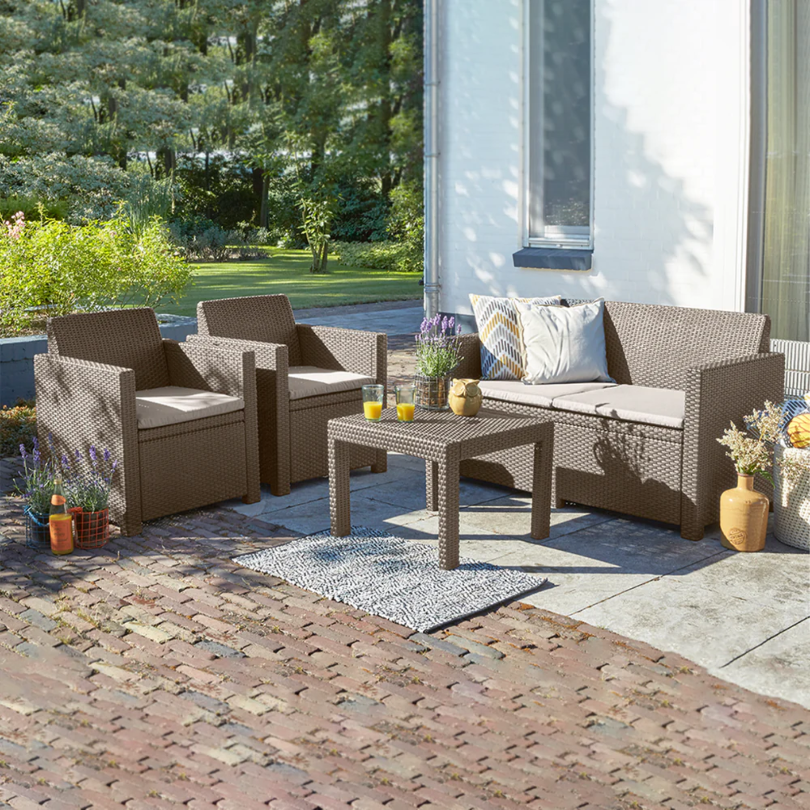 Set da giardino in resina effetto polirattan 4 posti - Alaba