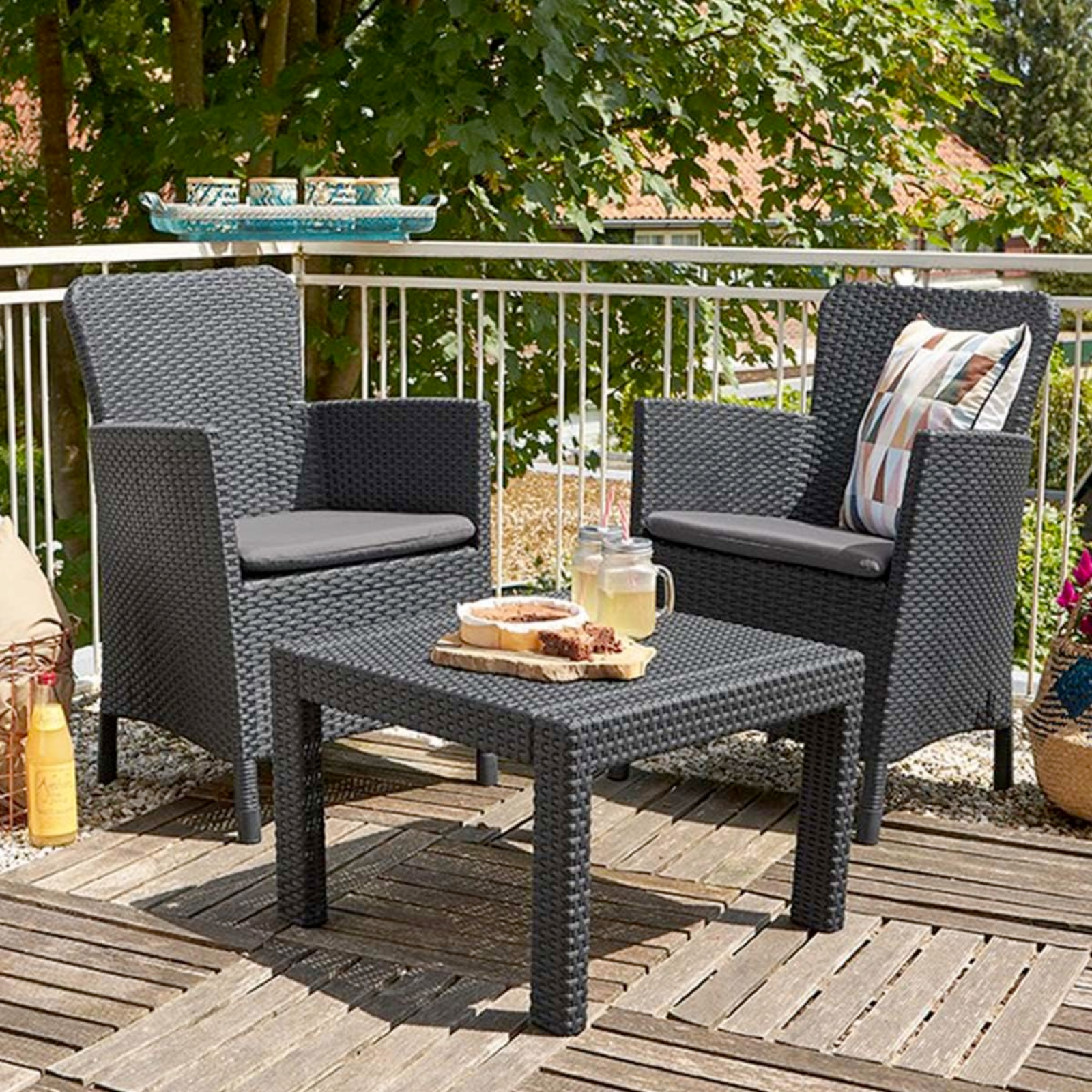 Salottino da esterno in polipropilene "Balco" 2 poltrone monoposto e 1 tavolino design moderno finitura rattan