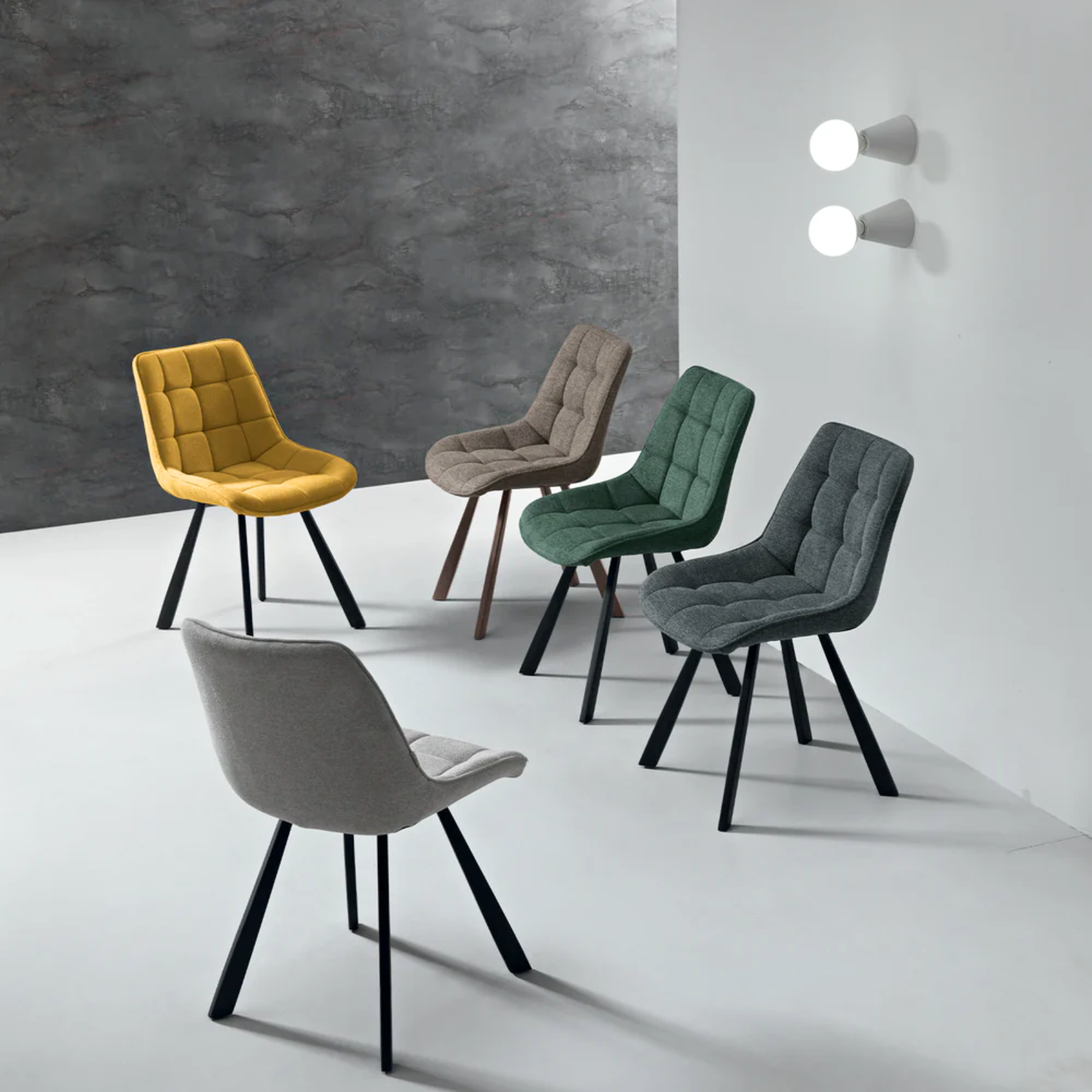 Sedia da pranzo in tessuto con struttura in metallo - Armony