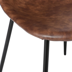 Sedia da pranzo design moderno rivestita in pelle anticata marrone e gambe in metallo - Vlad