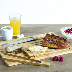 Tagliere da cucina struttura in bamboo con coltello e pinza - Nami