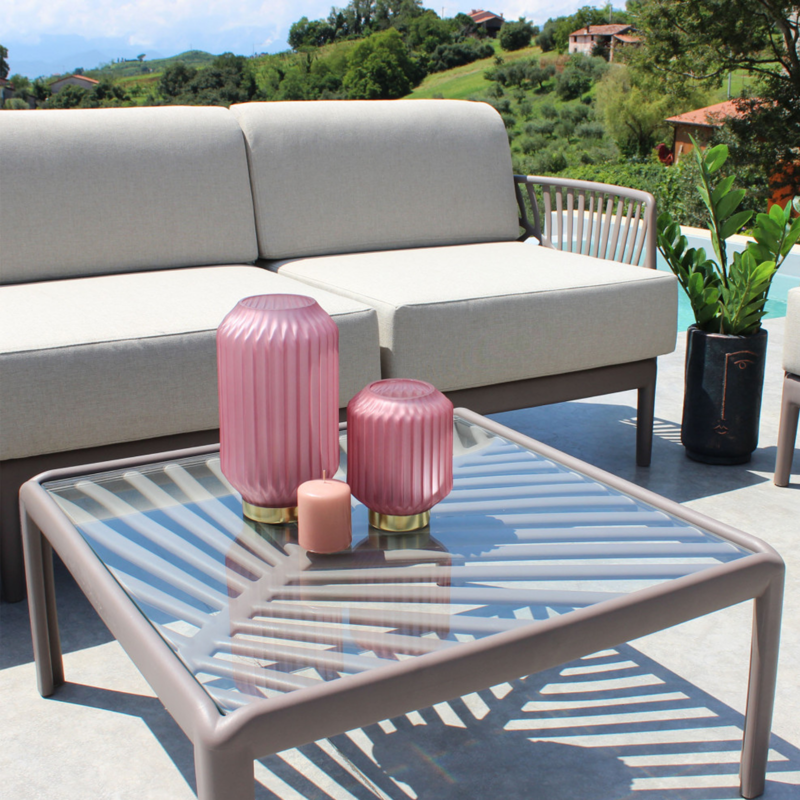 Tavolino da esterno design moderno in polipropilene con vetro - Guaranà