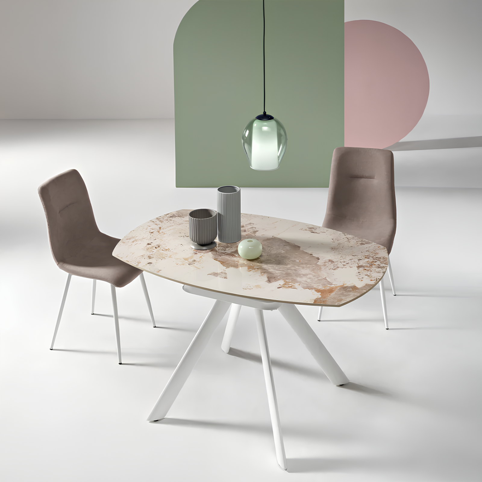 Tavolo da pranzo allungabile in pietra sintetizzata effetto marmo e base in metallo - Luma