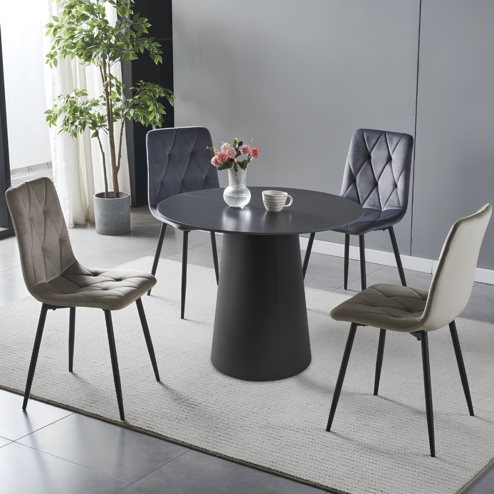 Tavolo da pranzo rotondo top in ceramica nero e oro e gambe in metallo nero effetto opaco - Furore