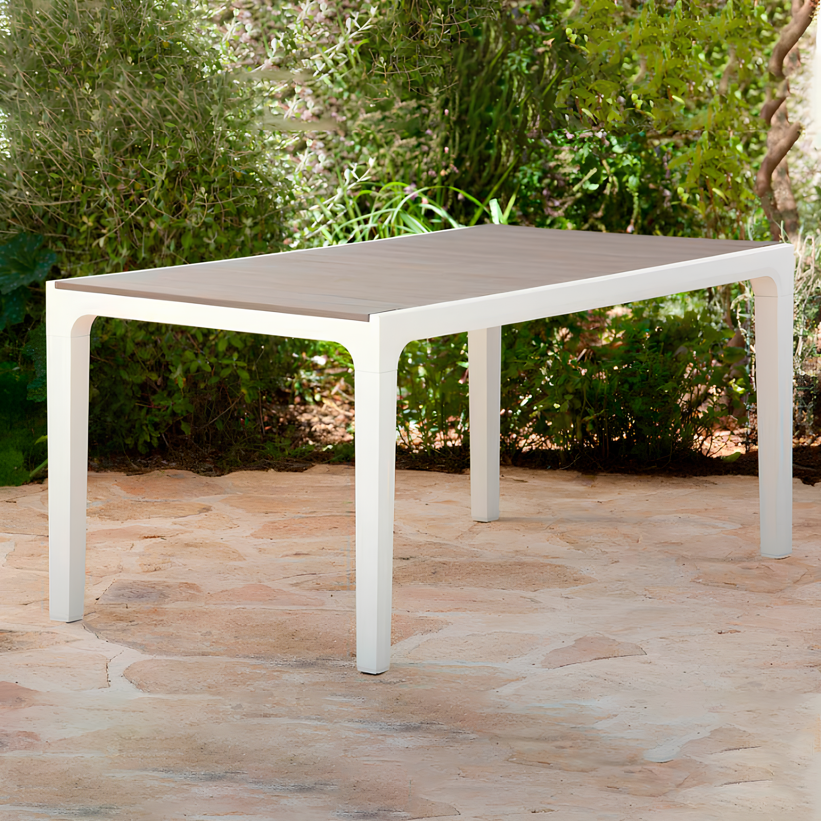 Tavolo rettangolare in resina con piano doghe effetto legno bianco e tortora - Harmon