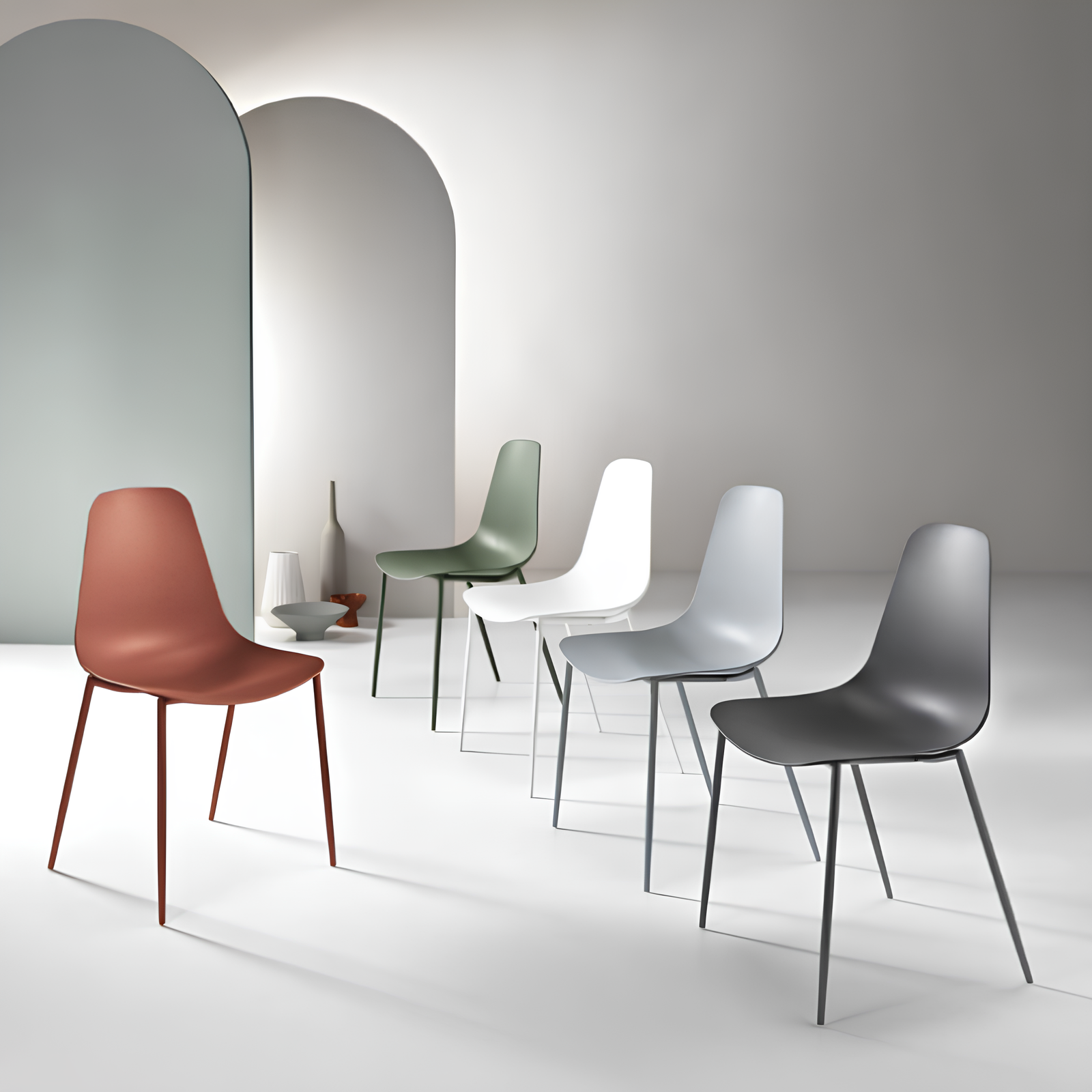 Sedia da pranzo in polipropilene con gambe in metallo verniciato - Luana