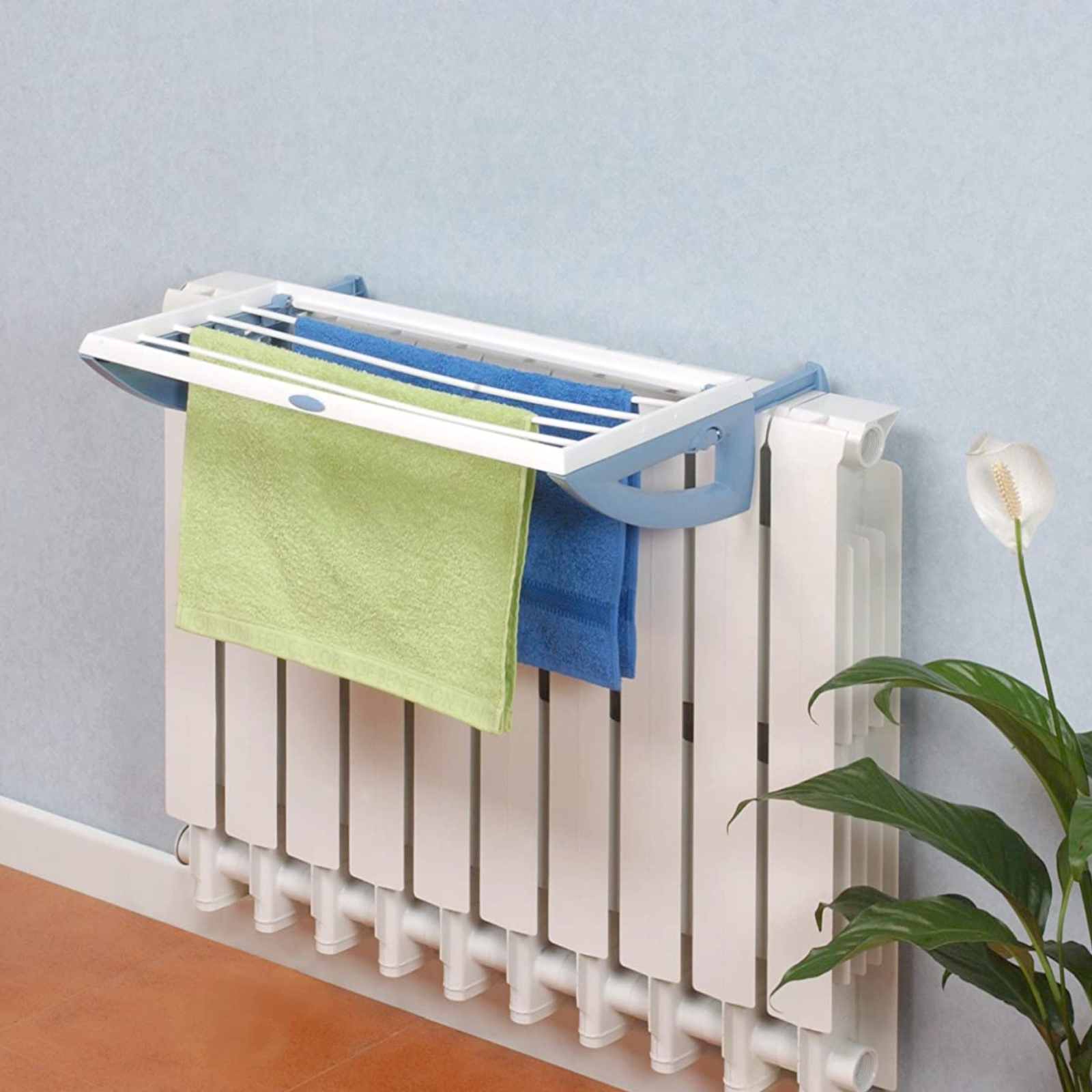 Stendibiancheria in resina Gimi da termosifone con attacchi regolabili stenditura 2,5 metri