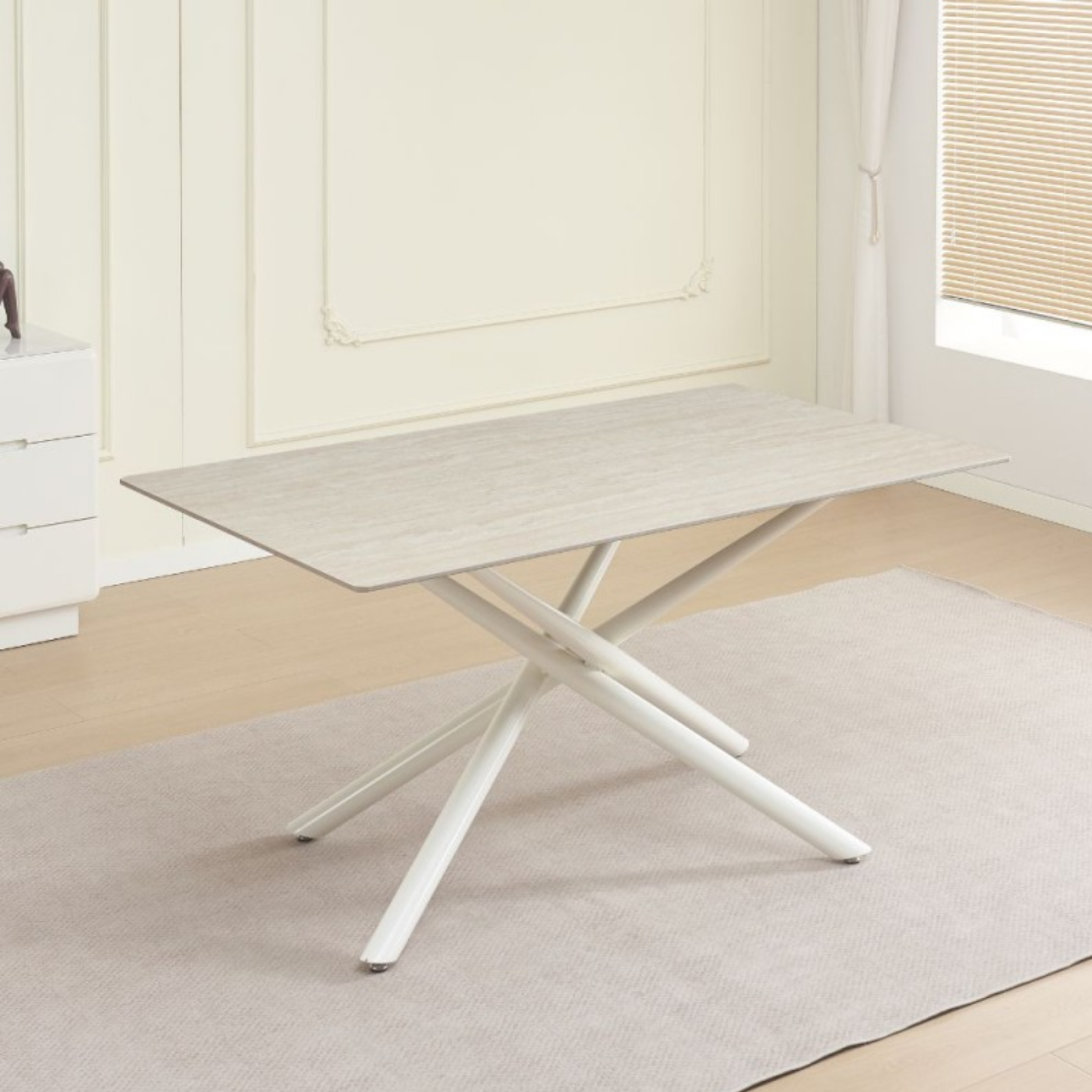 Tavolo da pranzo piano in ceramica beige opaco struttura in metallo bianco 160x90 cm - Sand