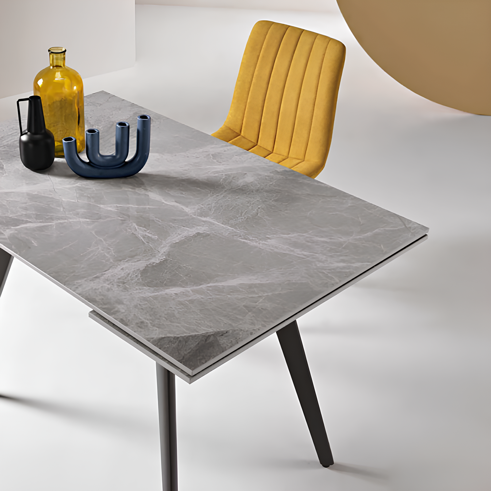 Tavolo da pranzo allungabile 120/180x76h piano in pietro effetto marmo grigio base in metallo antracite - Oreste